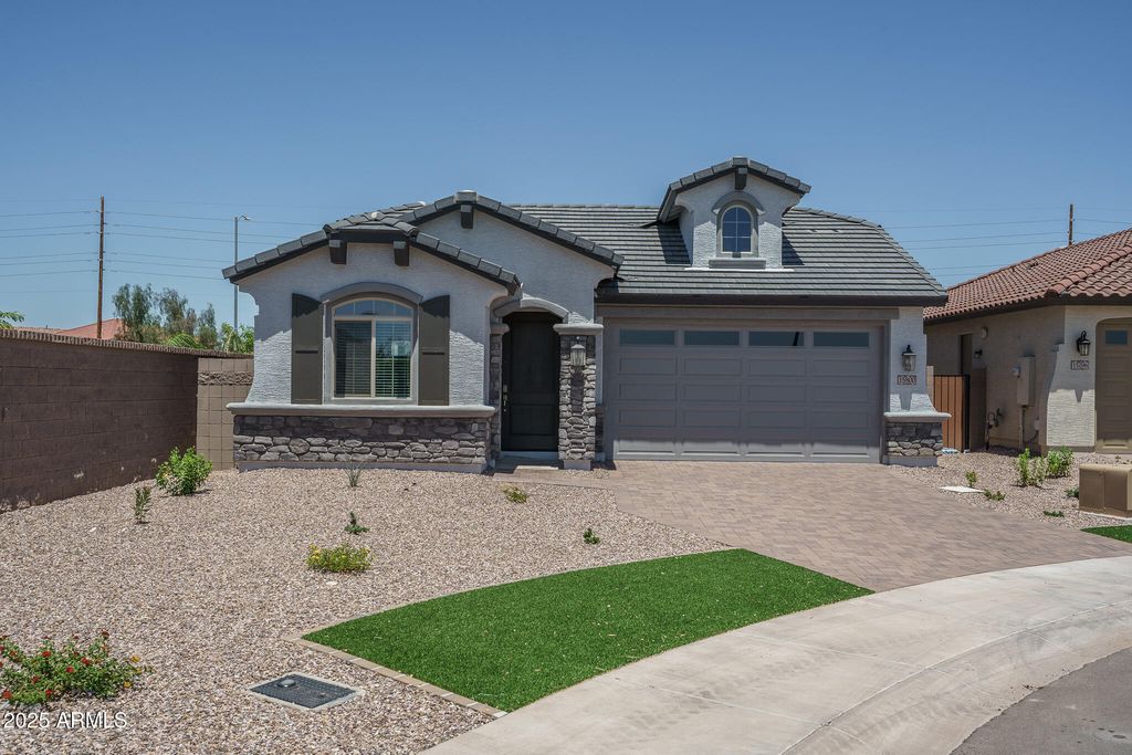 15800 W GEORGIA Drive, Surprise, AZ 85379 — exterior