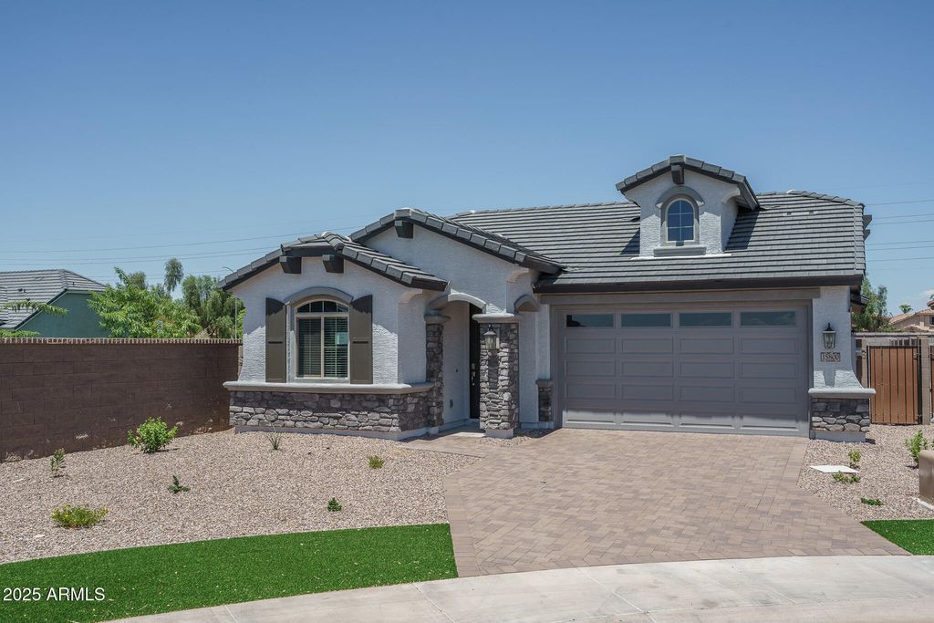 15800 W GEORGIA Drive, Surprise, AZ 85379 — photo 2