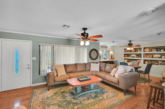 220 Riomar Drive, Port St. Lucie, FL 34952