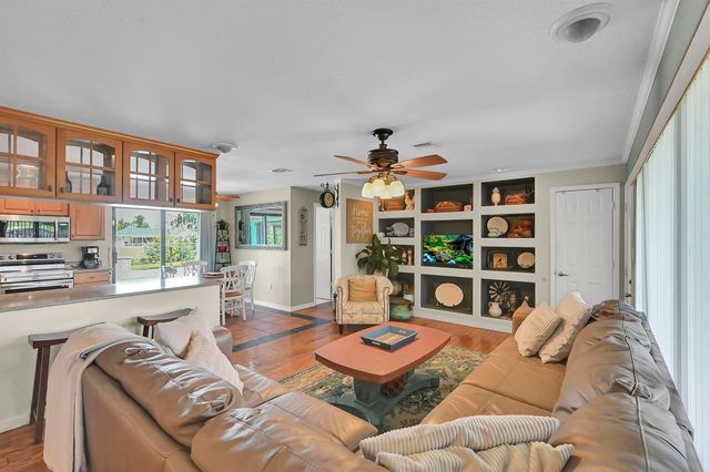 220 Riomar Drive, Port St. Lucie, FL 34952