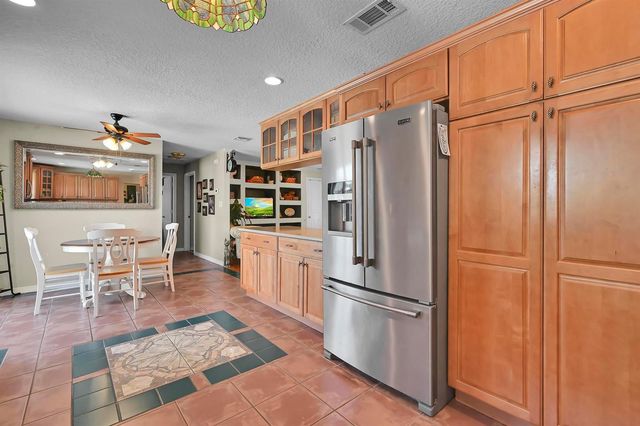 220 Riomar Drive, Port St. Lucie, FL 34952