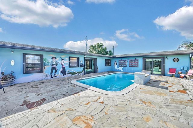 220 Riomar Drive, Port St. Lucie, FL 34952