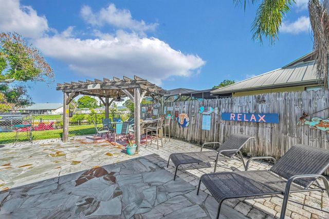 220 Riomar Drive, Port St. Lucie, FL 34952