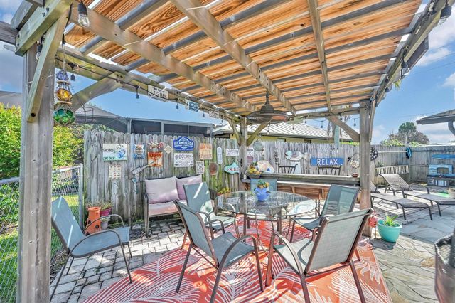 220 Riomar Drive, Port St. Lucie, FL 34952