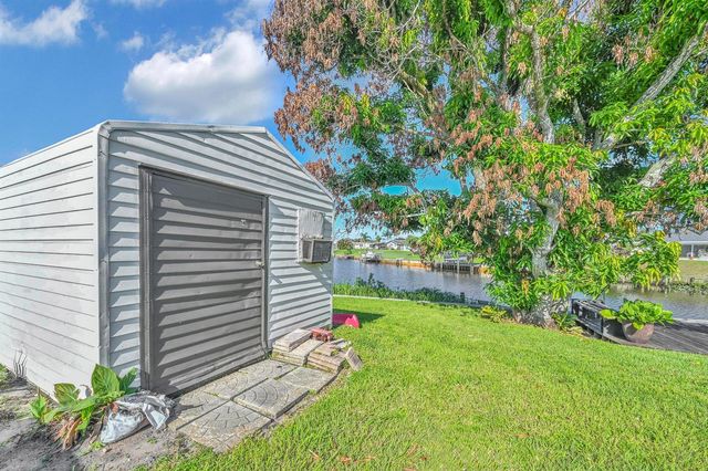 220 Riomar Drive, Port St. Lucie, FL 34952