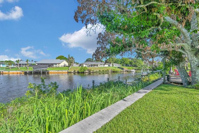 220 Riomar Drive, Port St. Lucie, FL 34952