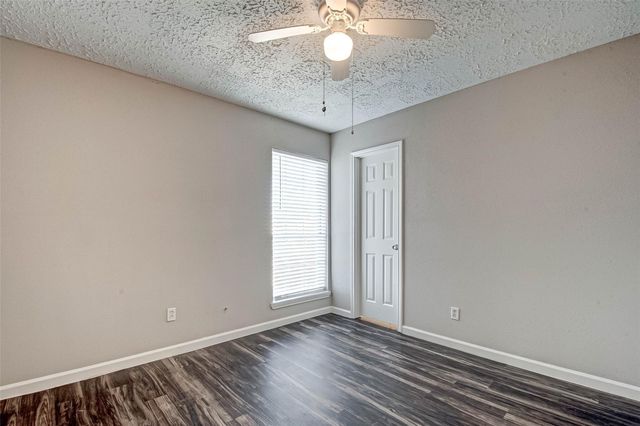 3213 Wavecrest Street, League City, TX 77573