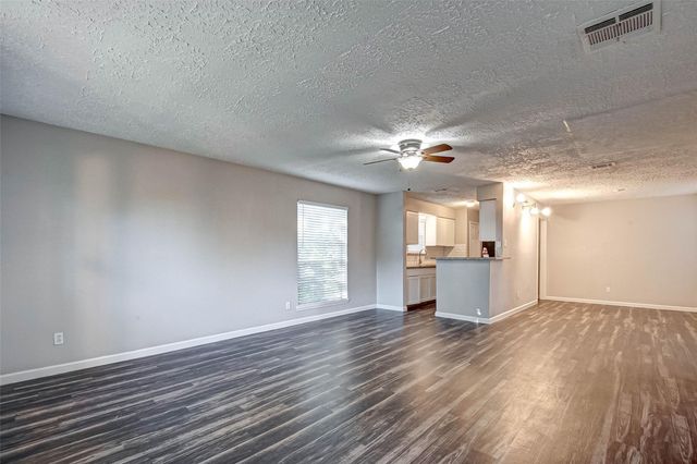 3213 Wavecrest Street, League City, TX 77573