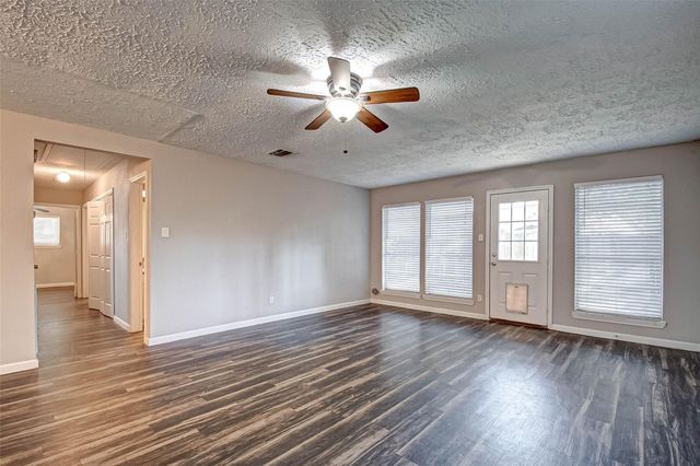 3213 Wavecrest Street, League City, TX 77573