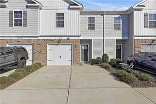 2437 Fieldsway DR, Chesapeake, VA 23320