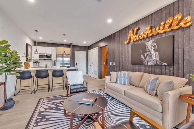 635 7th Ave S Apt 318, Nashville, TN 37203