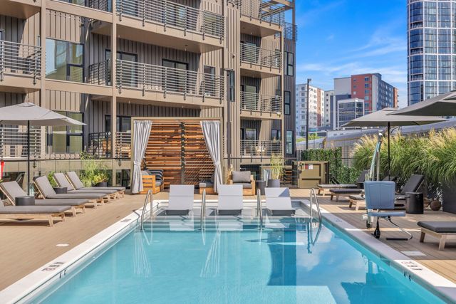 635 7th Ave S Apt 318, Nashville, TN 37203