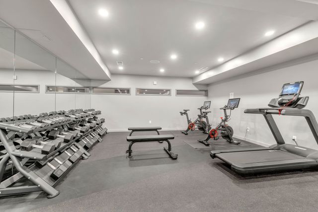 635 7th Ave S Apt 318, Nashville, TN 37203