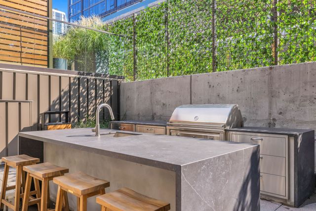 635 7th Ave S Apt 318, Nashville, TN 37203