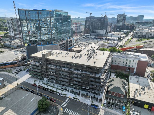 635 7th Ave S Apt 318, Nashville, TN 37203