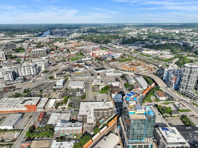 635 7th Ave S Apt 318, Nashville, TN 37203