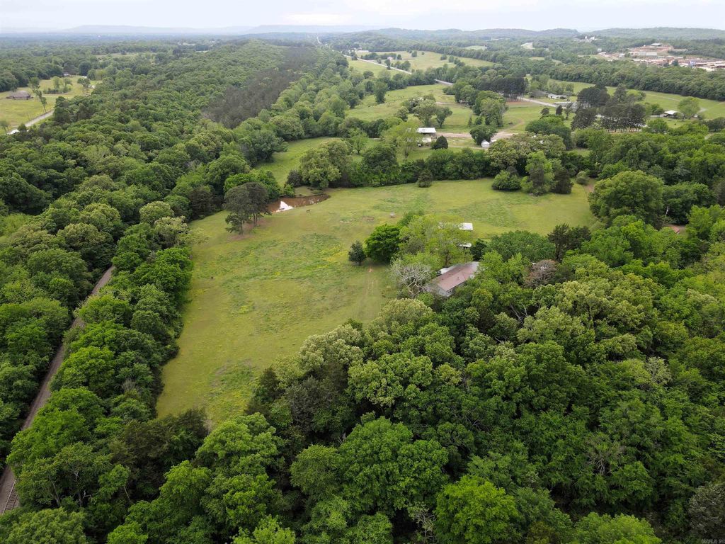 14 Ben Evans Road, Plumerville, AR 72127