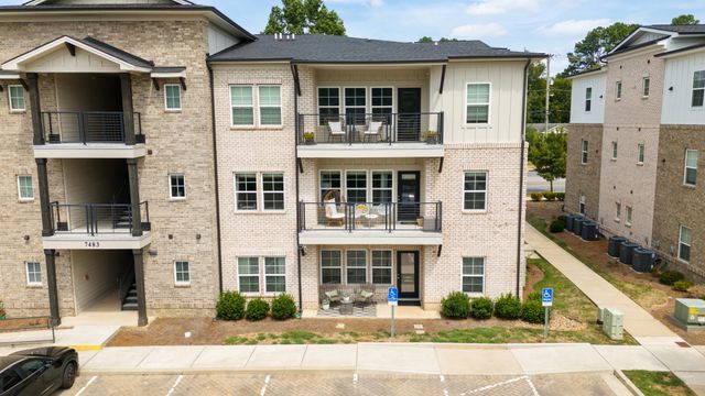 7483 Highway 70 S Apt 103, Nashville, TN 37221