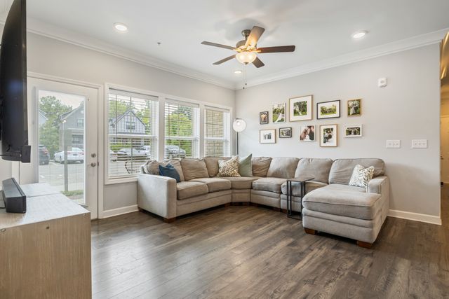 7483 Highway 70 S Apt 103, Nashville, TN 37221