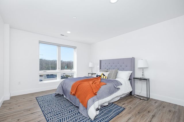 2 Hotel Ave ONE-BED, Peabody, MA 01960