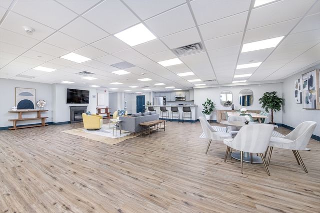 2 Hotel Ave ONE-BED, Peabody, MA 01960