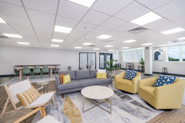 2 Hotel Ave ONE-BED, Peabody, MA 01960