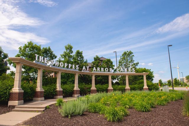 10505 Harbor Lane N, Maple Grove, MN 55369