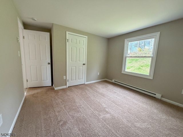 9 Fern Ct, Wantage Twp., NJ 07461
