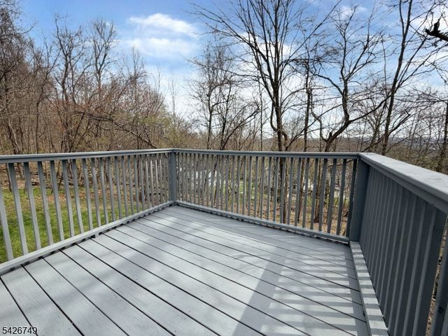 9 Fern Ct, Wantage Twp., NJ 07461