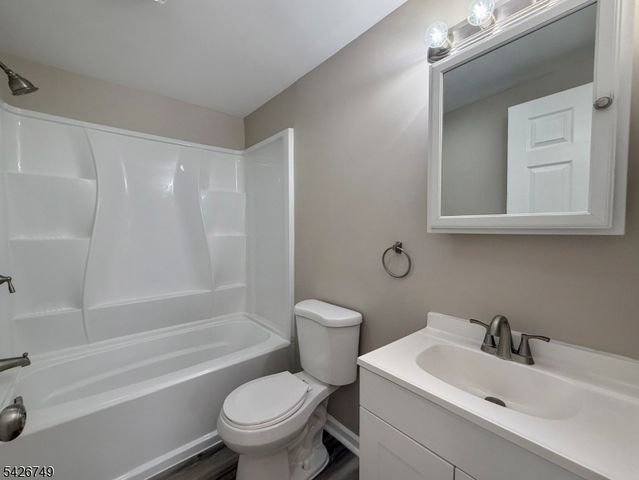 9 Fern Ct, Wantage Twp., NJ 07461