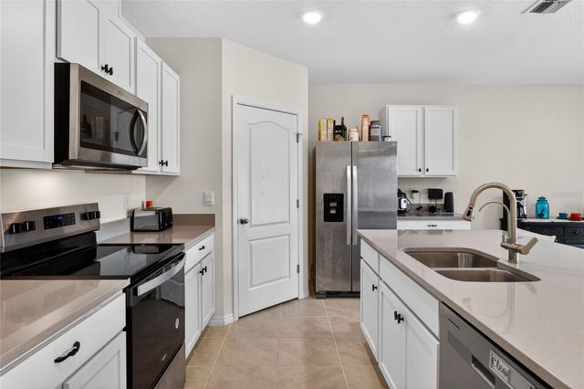 4981 FOXGLOVE CIRCLE, Lakeland, FL 33811