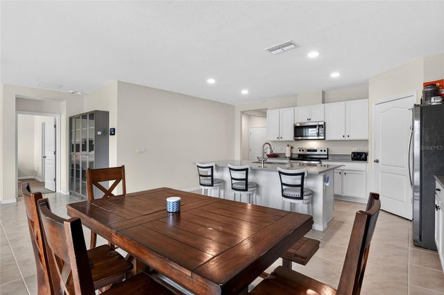 4981 FOXGLOVE CIRCLE, Lakeland, FL 33811