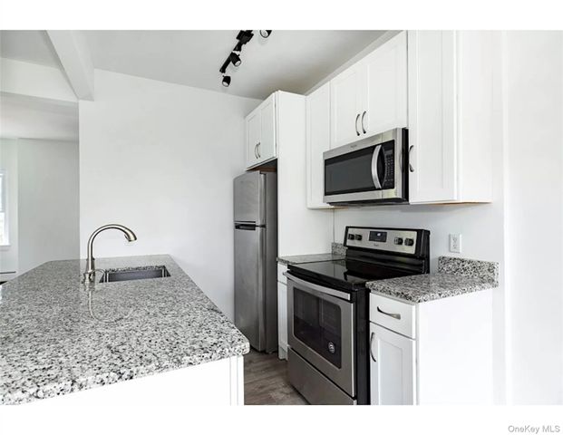 144 Union Street, Poughkeepsie, NY 12601
