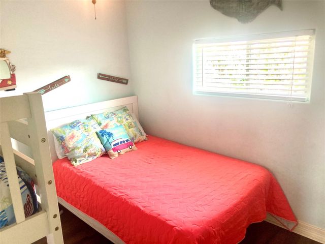 834 Eastview, Crystal Beach, TX 77650