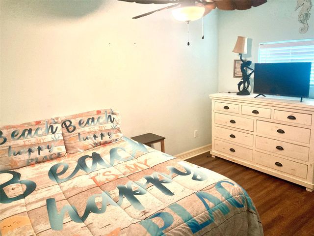 834 Eastview, Crystal Beach, TX 77650