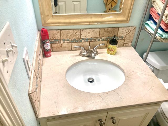 834 Eastview, Crystal Beach, TX 77650