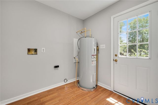 10110 Holly Rd, Hanover, VA 23116