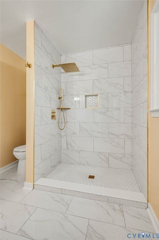 10110 Holly Rd, Hanover, VA 23116