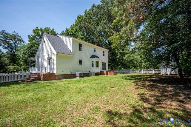 10110 Holly Rd, Hanover, VA 23116