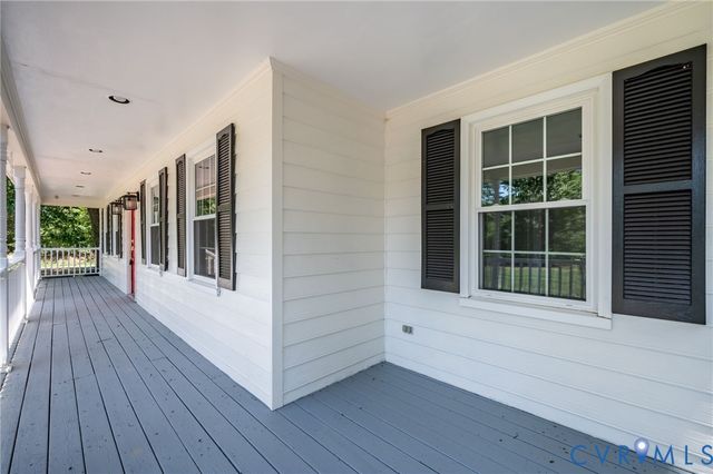 10110 Holly Rd, Hanover, VA 23116