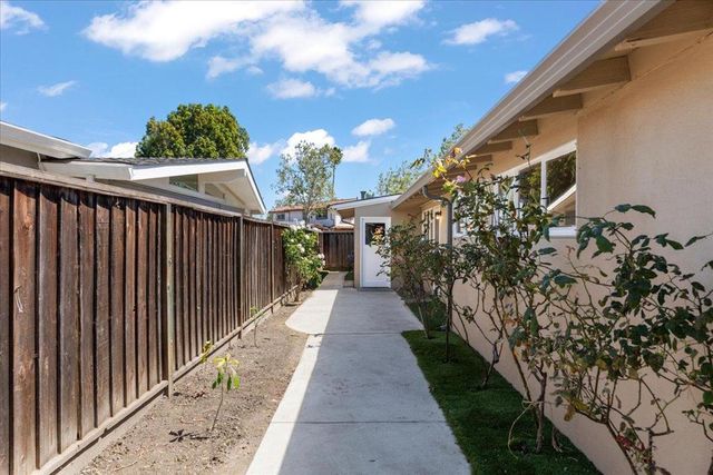 711 Lotuslake Court, Sunnyvale, CA 94089