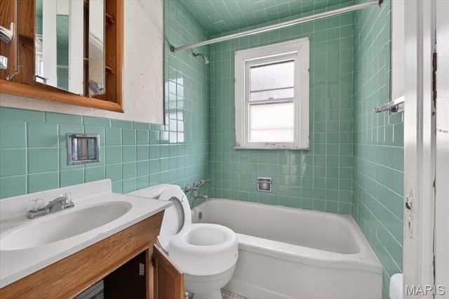 3023 Kemp Drive, Normandy, MO 63121