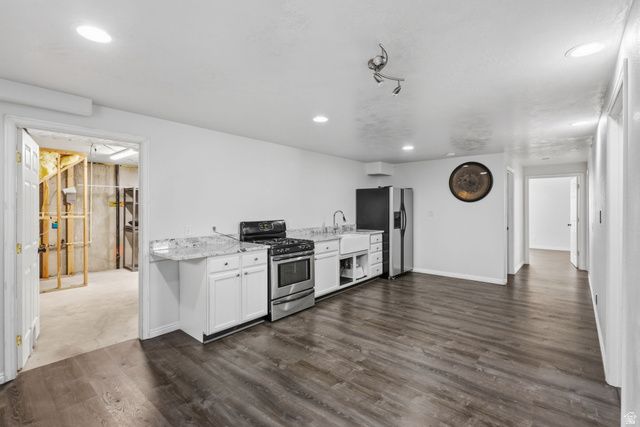 6992 W HUNTER VALLEY DR, West Valley City, UT 84128