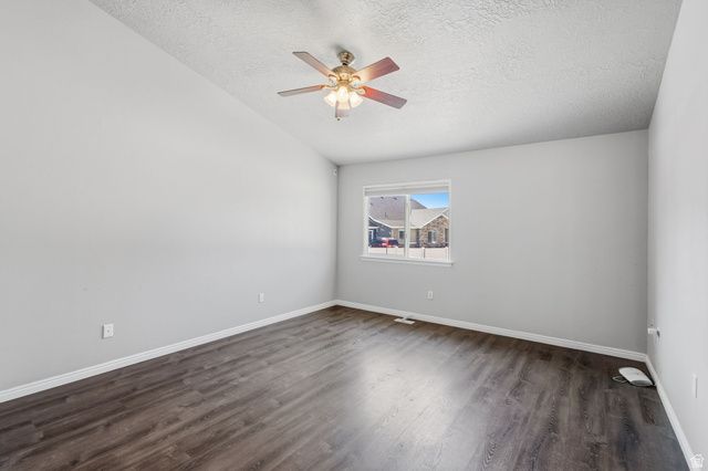 6992 W HUNTER VALLEY DR, West Valley City, UT 84128