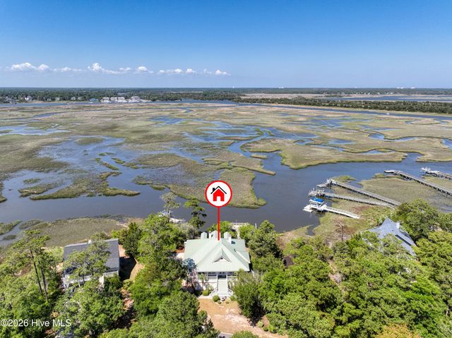 602 Mimosa Place, Oak Island, NC 28465