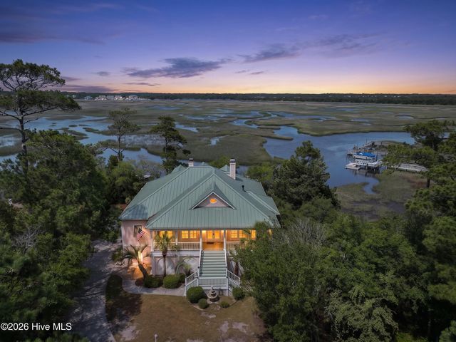 602 Mimosa Place, Oak Island, NC 28465