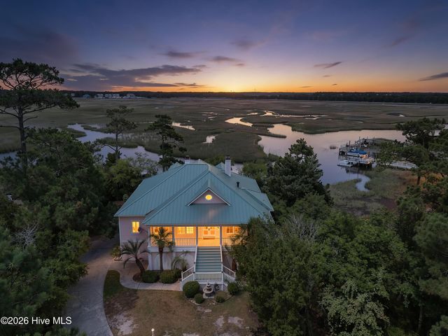 602 Mimosa Place, Oak Island, NC 28465