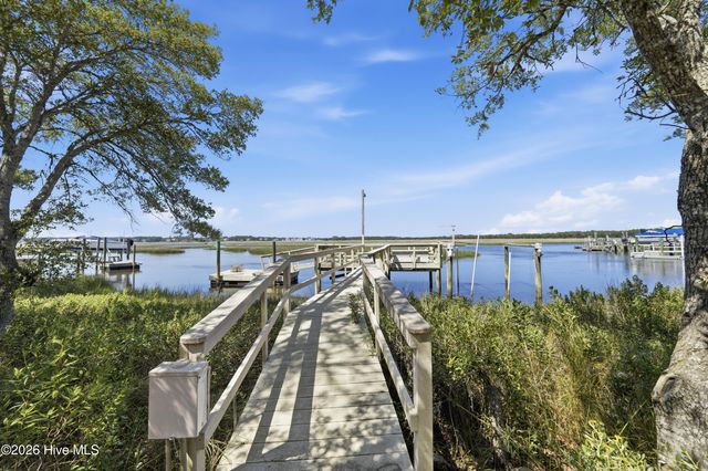 602 Mimosa Place, Oak Island, NC 28465