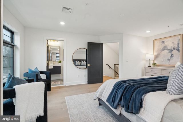 7519 WIGARD RESERVE, Philadelphia, PA 19128