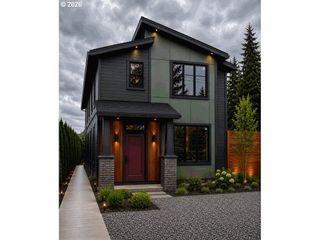 4386 Se MONROE St B, Milwaukie, OR 97222